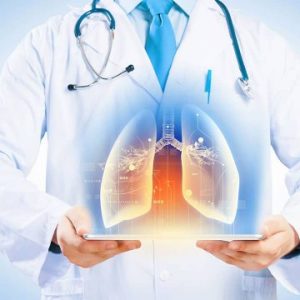spirometria semplice e con broncodilatatore - medico mostra immagine dei polmoni